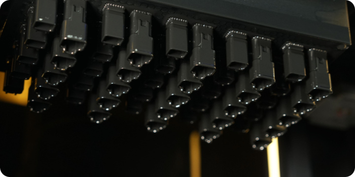 高度なハードウェア設計とインテリジェントなプロセスマネジメント